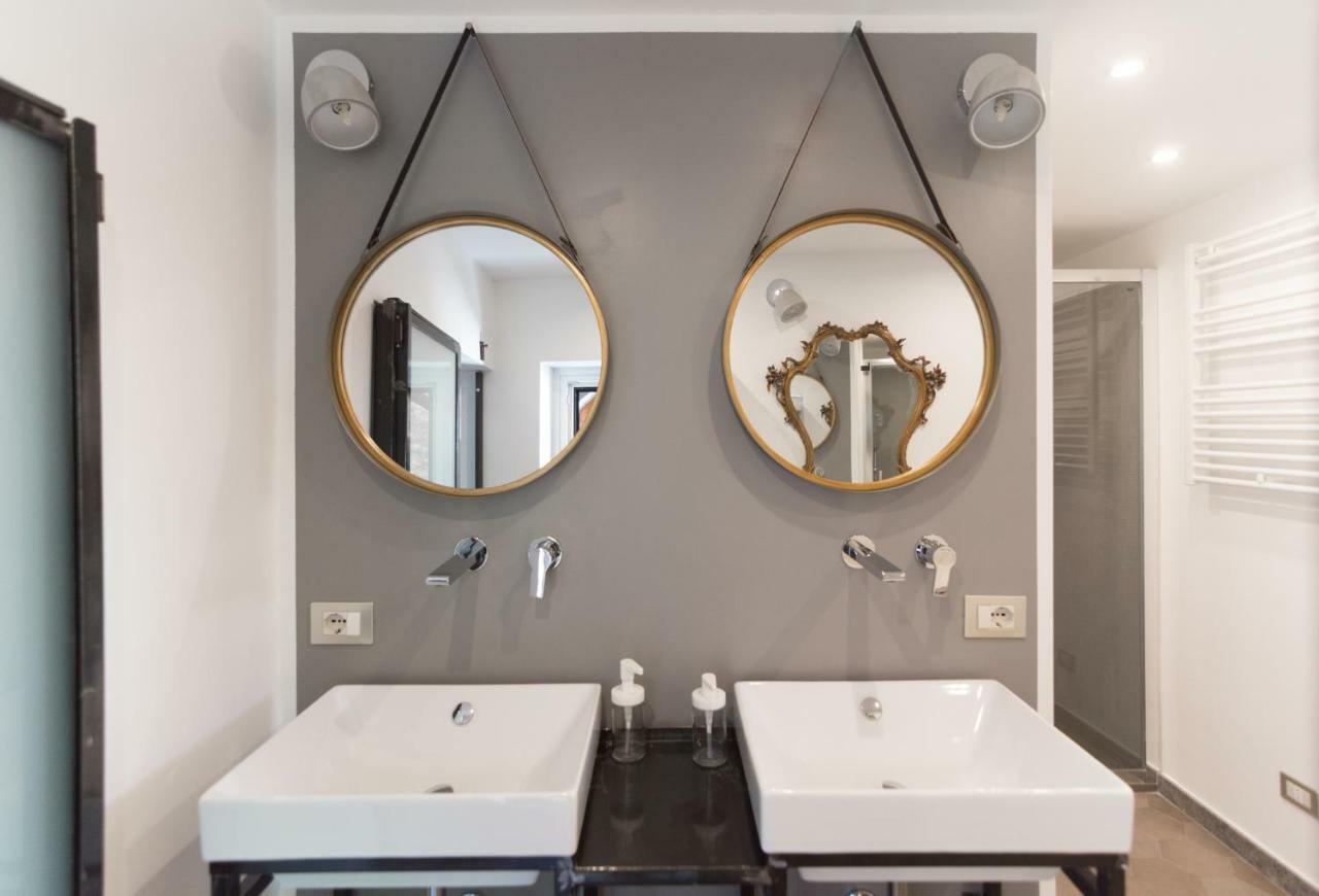 La Concha Suites Pioppi Dış mekan fotoğraf