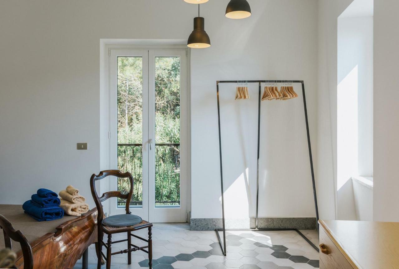 La Concha Suites Pioppi Dış mekan fotoğraf